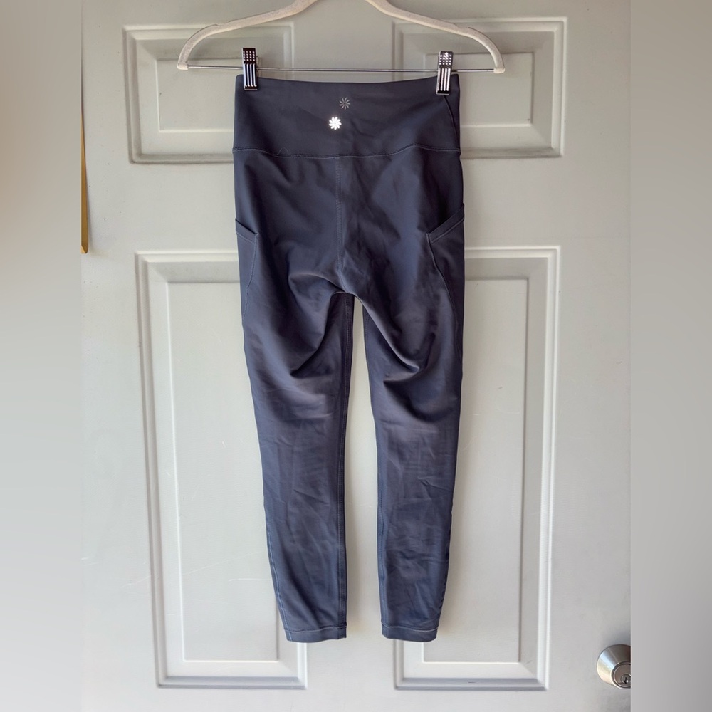 Athleta gray interval stash 7/8 tight size XS - Picture 3 of 3
